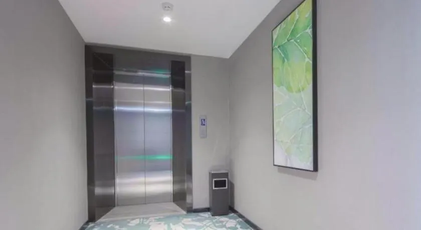 Greentree Inn Express Shangqiu Beihai Road South Railway Station Hotel